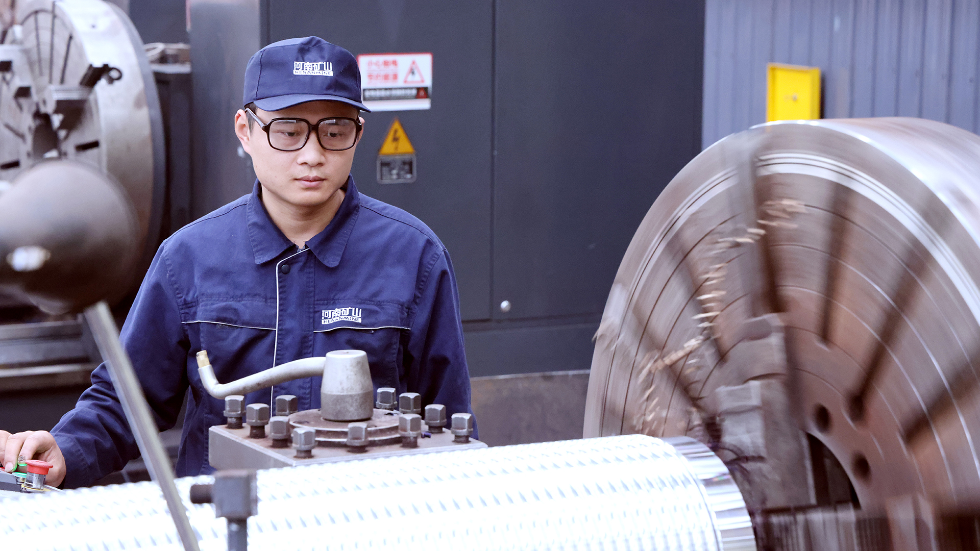 河南省礦山起重機有限公司 河南省礦山起重機有限公司